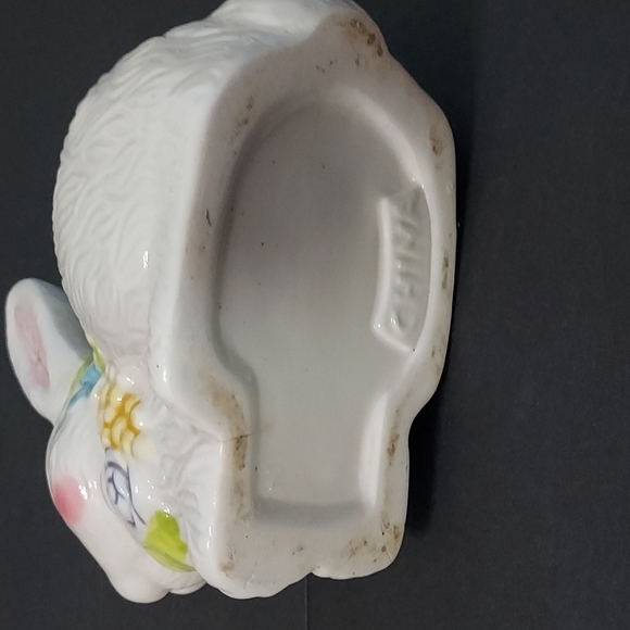Vtg. Ceramic Easter Bunny Planter - Picture 5 of 6